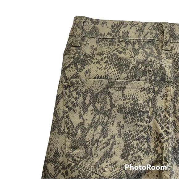 Zara Women's High Rise Snake Print Skinny Pants - Picture 11 of 14